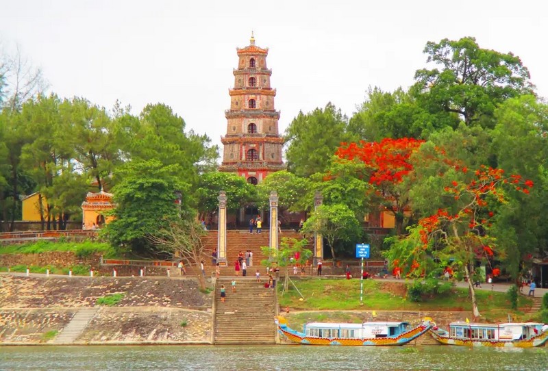 Chùa Thiên Mụ - Ngôi Chùa Cổ Hơn 500 Năm Tuổi tại Huế | Du Lịch Huế