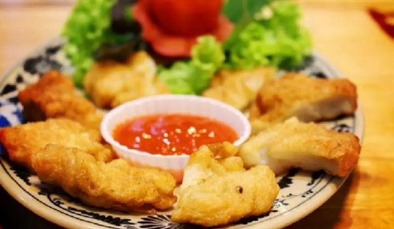 Chả mực Hạ Long là một trong những đặc sản trứ danh của vùng biển Quảng Ninh