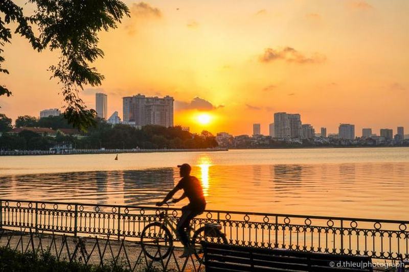 Hồ Tây lãng mạn trong lịch trình du lịch Hà Nội tự túc