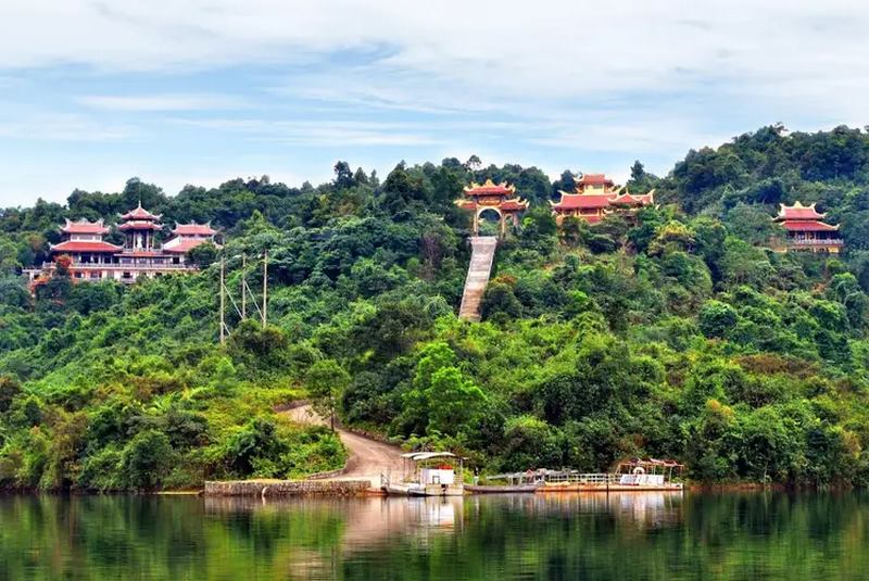 Thiền Viện Trúc Lâm Đà Lạt: Chốn An Yên Giữa Lòng Thành Phố Ngàn Hoa