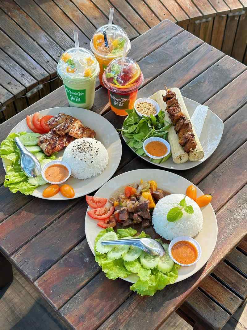 Đến Cao nguyên hoa Ăn gì?