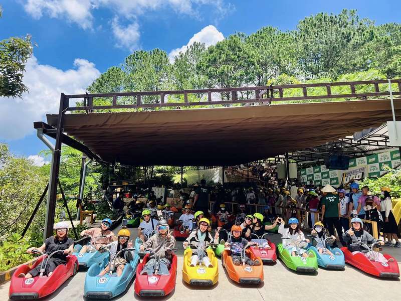 Greenline Luge là trò chơi xe trượt theo quán tính đầu tiên và duy nhất tại Việt Nam
