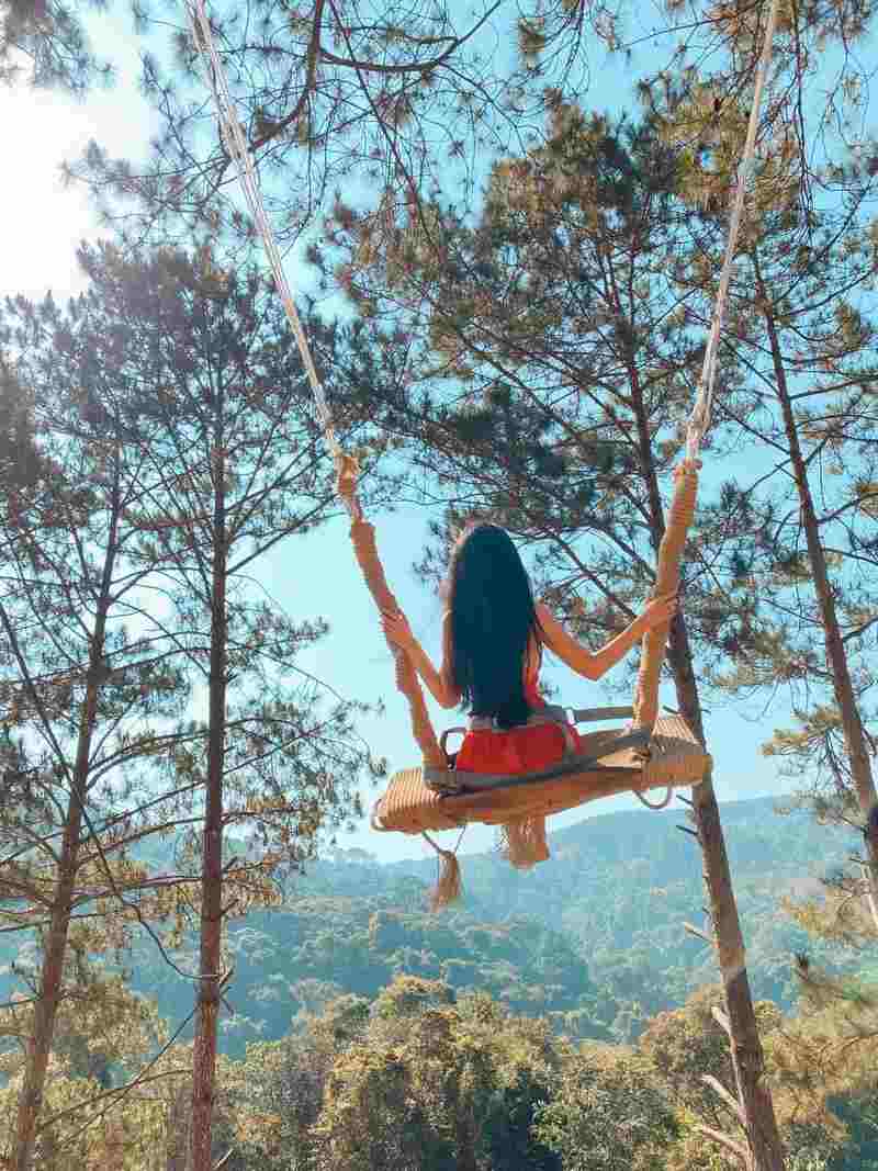 Xích đu Nguyệt Quế tại khu du lịch sinh thái Hoa Sơn Điền Trang