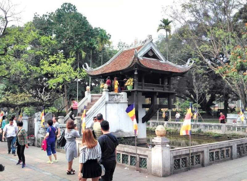 Chùa Một Cột được xem là ngôi chùa có kiến trúc độc đáo nhất ở Việt Nam