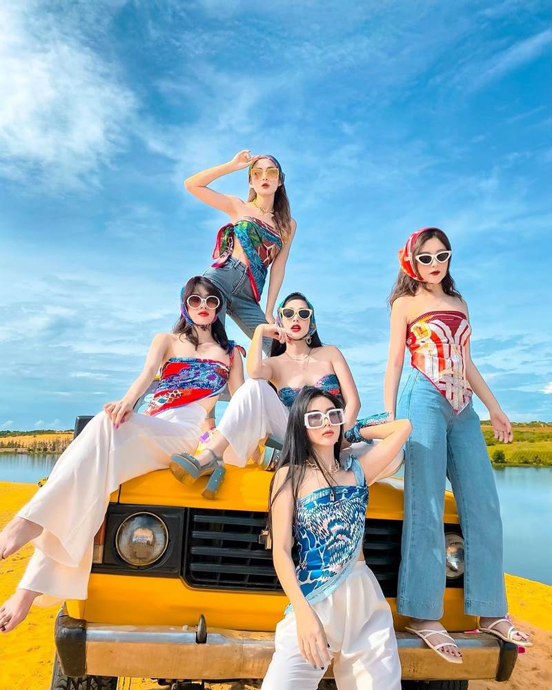 Thỏa sức tạo dáng Tour xe Jeep Mũi Né