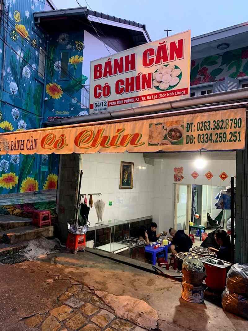 Bánh Căn Dốc Nhà Làng (Bánh Căn Cô Chín) - 15A Nguyễn Biểu, Phường 1, Đà Lạt.