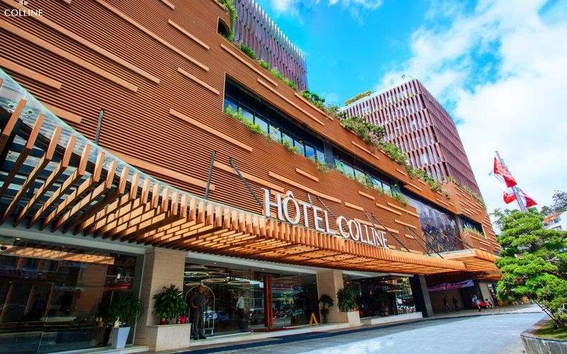Colline Hotel là khách sạn cao cấp, sang trọng.