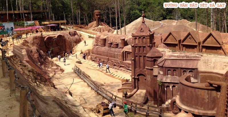 Khám phá Đường Hầm Đất Sét - công trình điêu khắc độc nhất vô nhị tại Đà Lạt