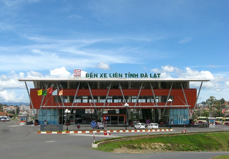 Bến xe liên tỉnh Đà Lạt, số 1 Tô Hiến Thành
